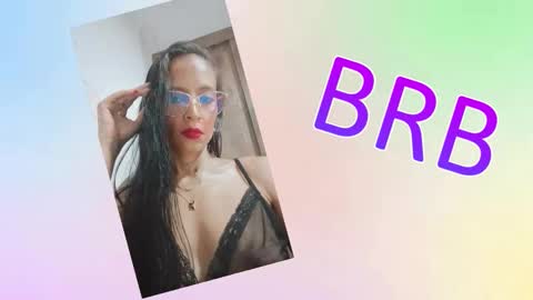 Snapshot of sara_carmona chatting on 11, 10, 2025 SARA online show from 11, 10, 2025