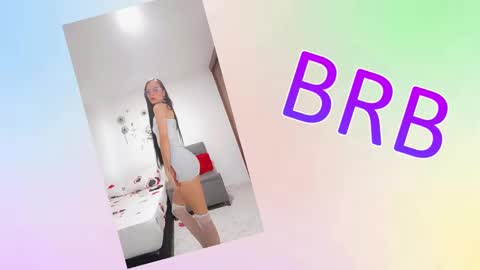 Snapshot of sara_carmona chatting on 22, 10, 2025 SARA online show from 22, 10, 2025