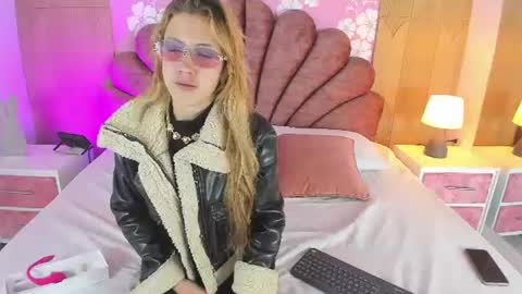 Snapshot of sara_colyn chatting on 14, 6, 2026 sara_colyn online show from 14, 6, 2026