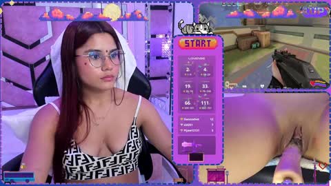 Snapshot of sara_hil chatting on 4, 1, 2025 Sara online show from 4, 1, 2025