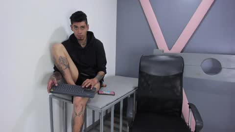 Snapshot of sara_hoot_ chatting on 25, 1, 2025 Sara HooT online show from 25, 1, 2025