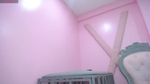 Snapshot of sara_hoot_ chatting on 5, 2, 2025 Sara HooT online show from 5, 2, 2025