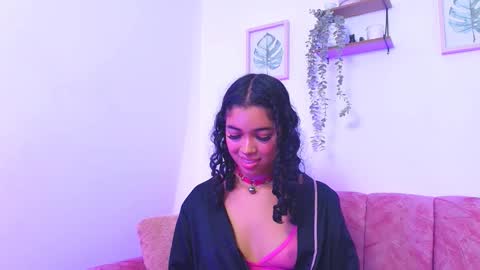 Snapshot of sara_jhonsonn chatting on 12, 1, 2025 Sara Jhonson online show from 12, 1, 2025