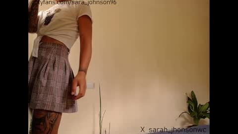 sara_johnson__ online show from 23, 1, 2025