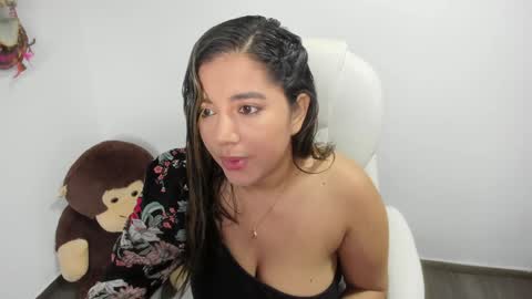 sarah  LIZCANO....... online show from 4, 1, 2025