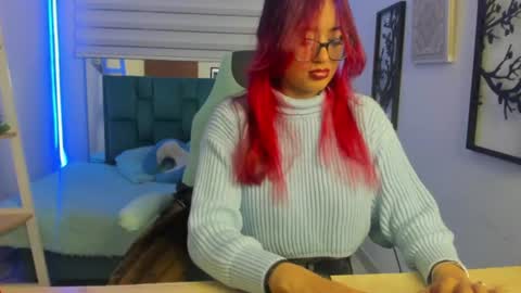 sara_red_x online show from 30, 6, 2026