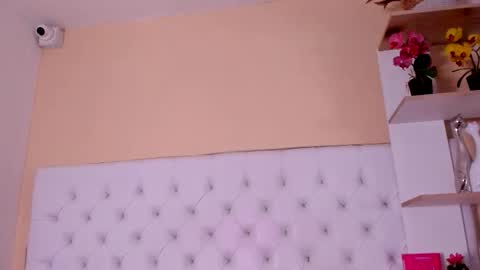 sara_salgado online show from 13, 10, 2025