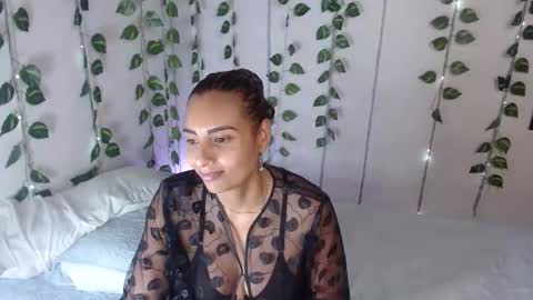 Snapshot of sara_thompson01 chatting on 15, 1, 2025 SARA online show from 15, 1, 2025