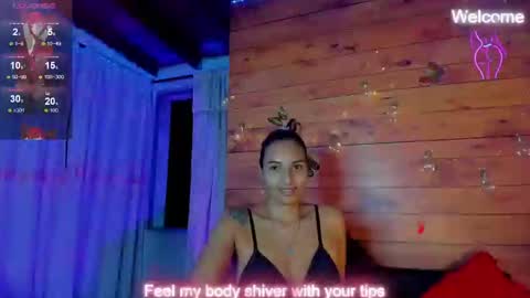 Snapshot of sara_thompson01 chatting on 8, 10, 2025 SARA online show from 8, 10, 2025