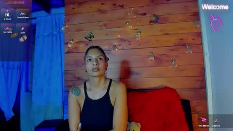 Snapshot of sara_thompson01 chatting on 17, 10, 2025 SARA online show from 17, 10, 2025