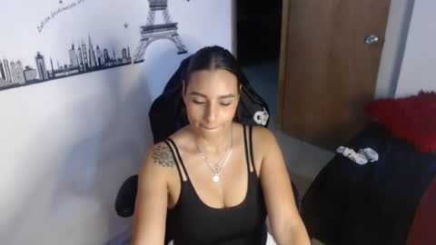 Snapshot of sara_thompson01 chatting on 22, 6, 2026 SARA online show from 22, 6, 2026