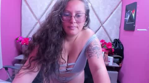 sara_thonson_ online show from 27, 11, 2025