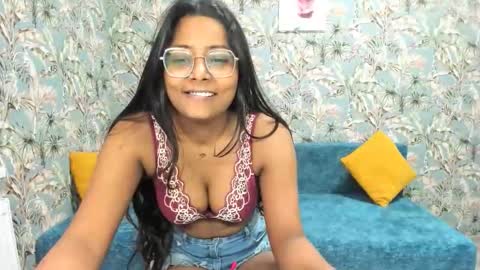 saraa_jayy online show from 29, 9, 2025