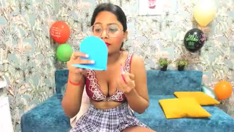 saraa_jayy online show from 8, 10, 2025