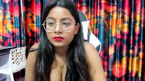 saraa_jayy online show from 17, 10, 2025