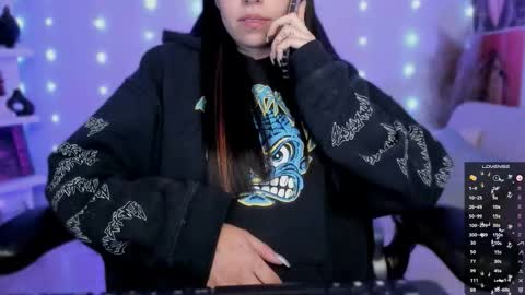 Snapshot of saraadesire chatting on 29, 11, 2025 Sara online show from 29, 11, 2025