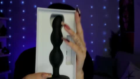 Snapshot of saraadesire chatting on 1, 12, 2025 Sara online show from 1, 12, 2025