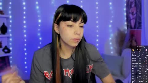 Snapshot of saraadesire chatting on 2, 12, 2025 Sara online show from 2, 12, 2025