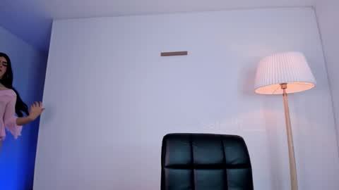   online show from 7, 3, 2026