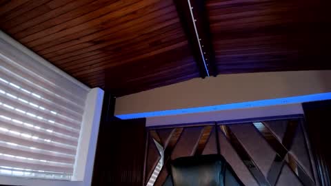 Sara  Everyday From 1430 to 2130 Col Time online show from 21, 2, 2025