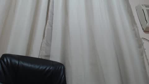 saradorj92 online show from 4, 10, 2025