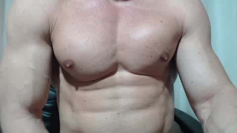 saradorj92 online show from 2, 4, 2026