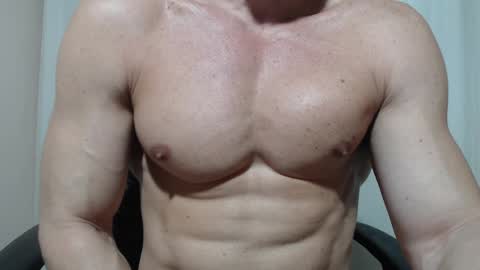 saradorj92 online show from 2, 4, 2026