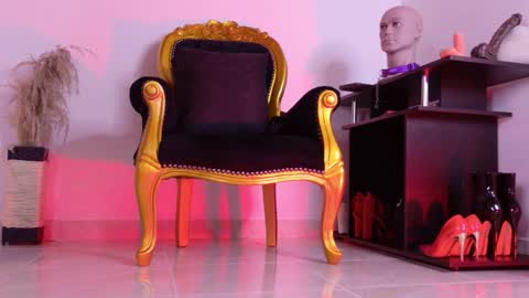 Sara Ferrer  online show from 13, 2, 2026