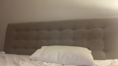 Snapshot of sarah_heart_aus chatting on 5, 3, 2025 Sarah Heart Aus online show from 5, 3, 2025