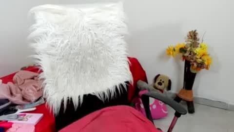 Snapshot of sarah_sweett chatting on 13, 4, 2026 Sarah online show from 13, 4, 2026