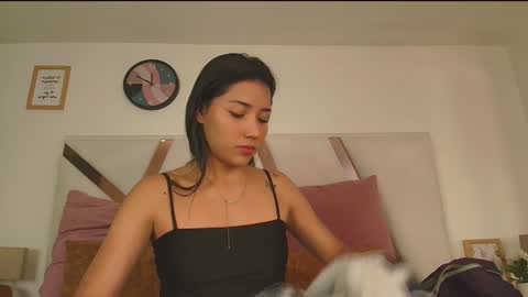 Snapshot of sarahevans__ chatting on 22, 12, 2024 Sarah Evans online show from 22, 12, 2024