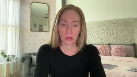 Sarah online show from 30, 6, 2026