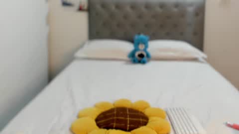 sarahgrant_ online show from 6, 2, 2025