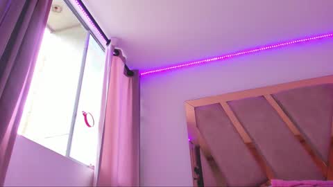 sarahhensoon online show from 12, 2, 2026