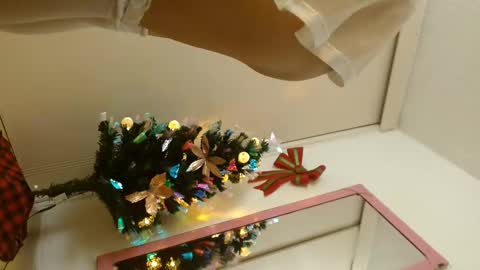 Sarah online show from 23, 12, 2024