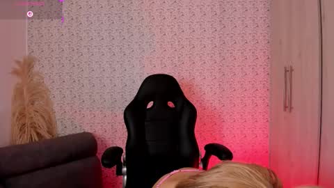 Sara jones   online show from 28, 3, 2026