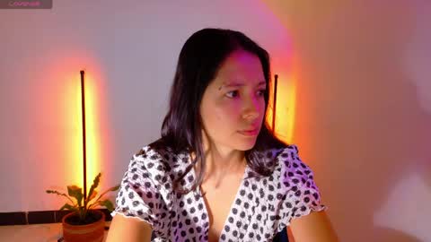 Snapshot of sarasavaagee chatting on 15, 5, 2026 Sara online show from 15, 5, 2026