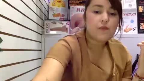 Snapshot of sarayx chatting on 22, 11, 2025 mery online show from 22, 11, 2025