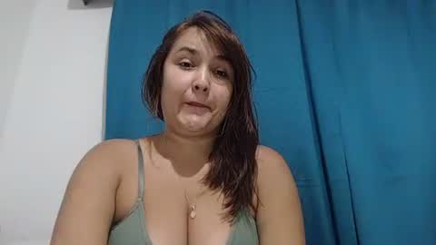 Snapshot of sarayx chatting on 22, 12, 2025 mery online show from 22, 12, 2025