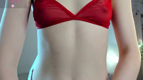 Your Selena 3 online show from 26, 10, 2025