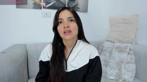 Snapshot of saritadolly_ chatting on 1, 3, 2025 Sara Cute online show from 1, 3, 2025