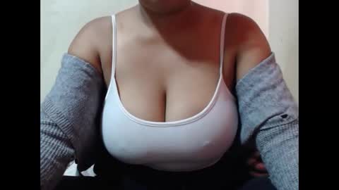 saronette online show from 14, 11, 2025