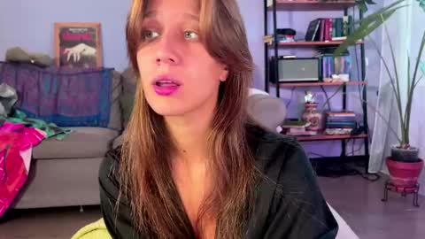 Snapshot of sasha_moormeoow chatting on 11, 9, 2025 Alexandra Sasha in short online show from 11, 9, 2025