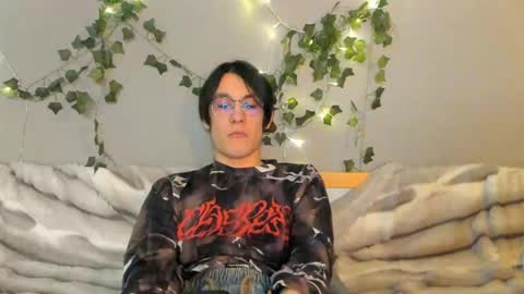 Sasha Vesmus online show from 16, 5, 2026