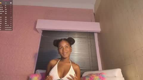 Snapshot of sashhalux22 chatting on 24, 2, 2025 SashhaLux22 online show from 24, 2, 2025