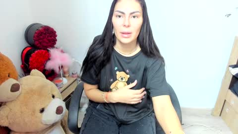 sassytiff online show from 7, 3, 2026