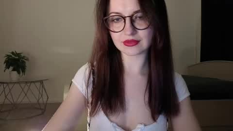 Lori online show from 12, 4, 2026