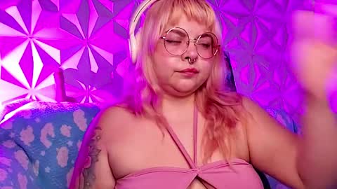 Gina George online show from 7, 4, 2026