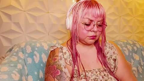Gina George online show from 31, 5, 2026