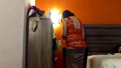 SnowBunny online show from 27, 2, 2025